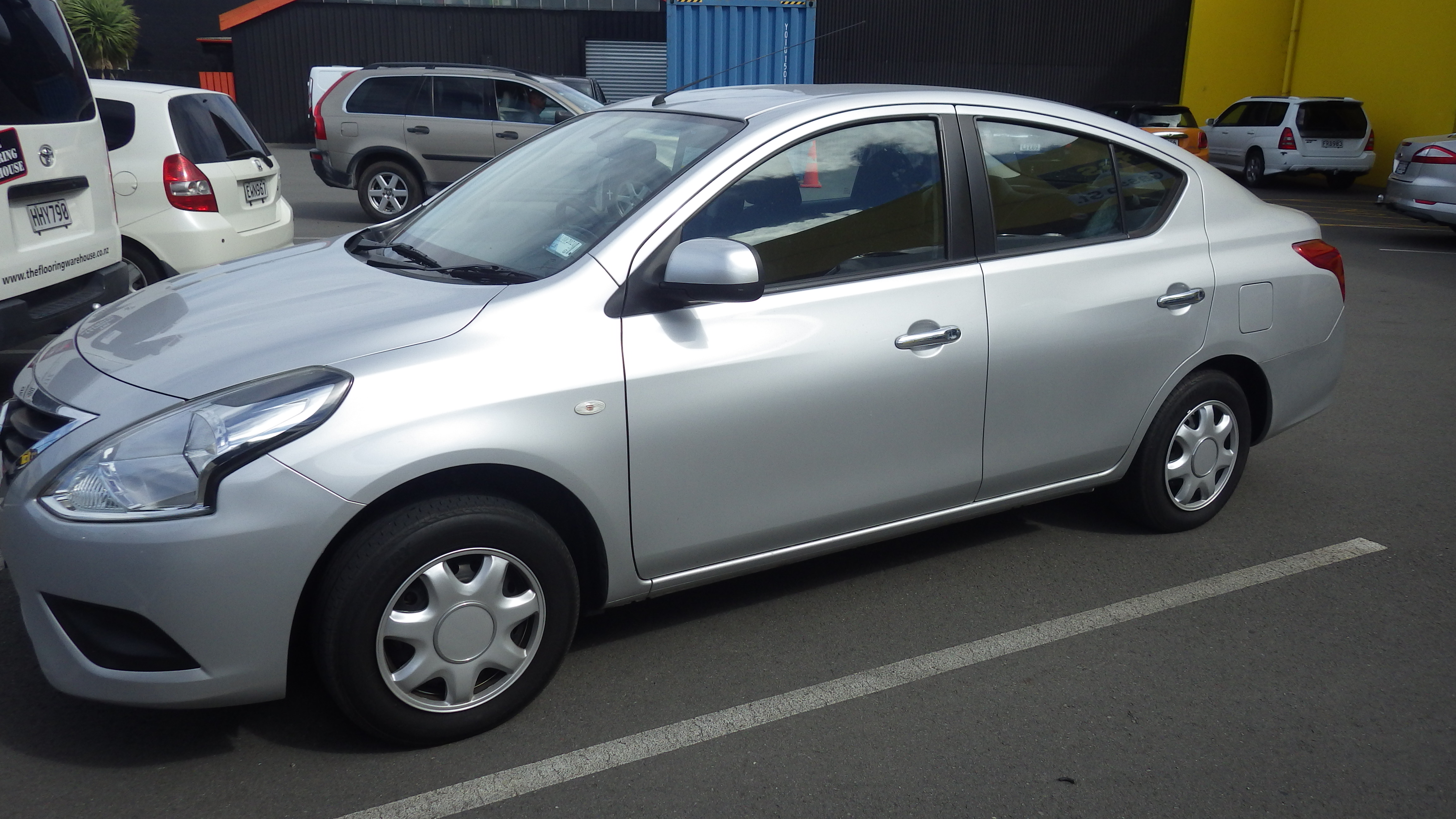 NISSAN LATIO